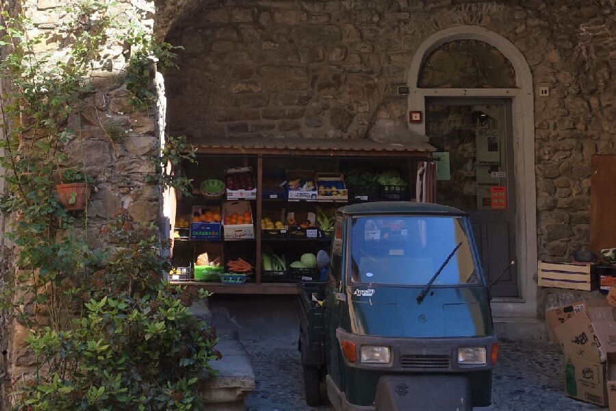 The green grocer’s in Castellvittoria